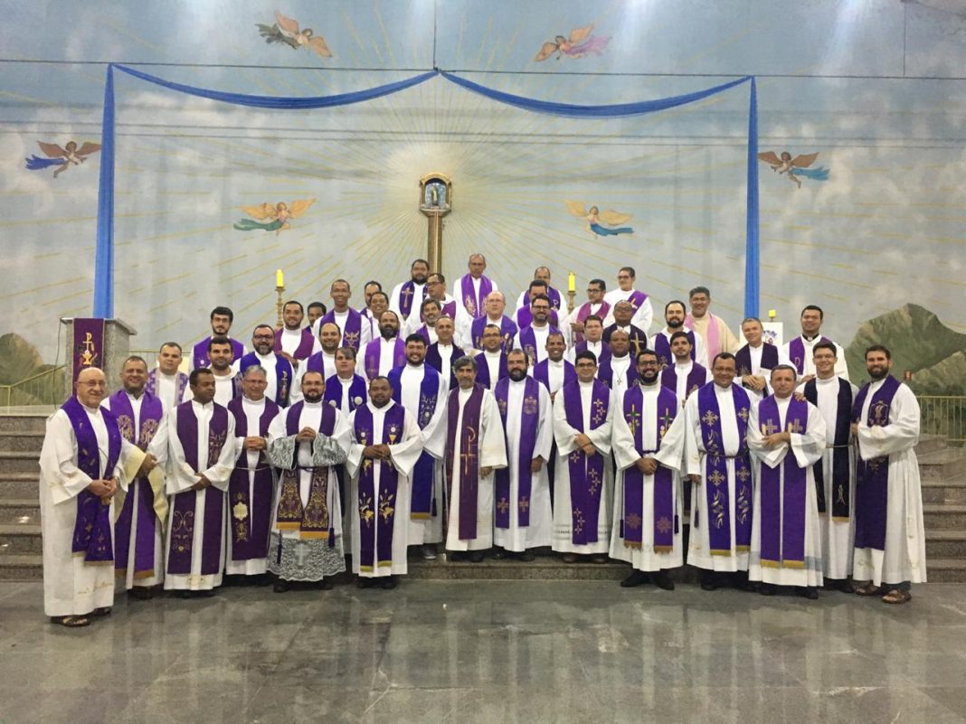 retiro do clero 2019 diocese de uruacu-go (4)