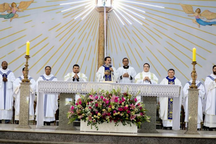 pe-francisco-agamenilton-romaria-de-muquem