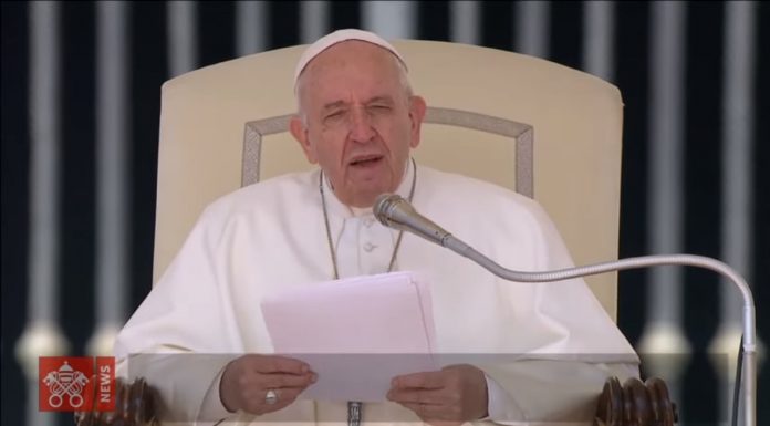 O Papa: calúnia, “câncer diabólico” que destrói a reputação de uma pessoa