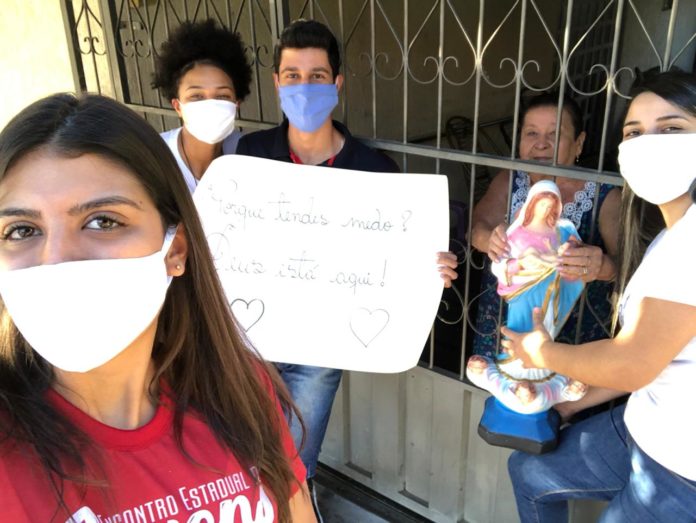 jovens visitam idosos durante a pandemia em niquelandia go (2)
