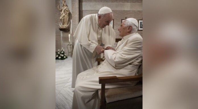 Campanha contra a Covid-19 no Vaticano: o Papa e o emérito foram vacinados