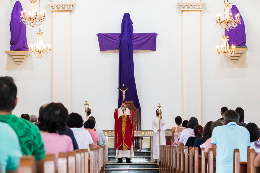 adoracao-da-santa-cruz-diocese-de-uruacu-13