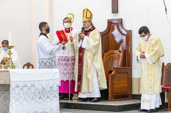 missa-do-crisma-diocese-de-uruacu-2021-(2)