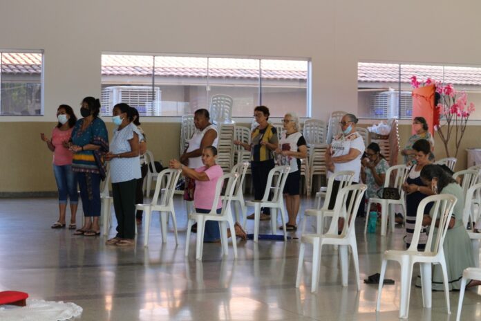 1 encontro de viuvos e viuvas minacu go (4)