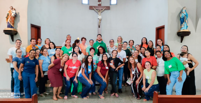 ampliada-diocesana-de-catequese-uruacu-go-(12)